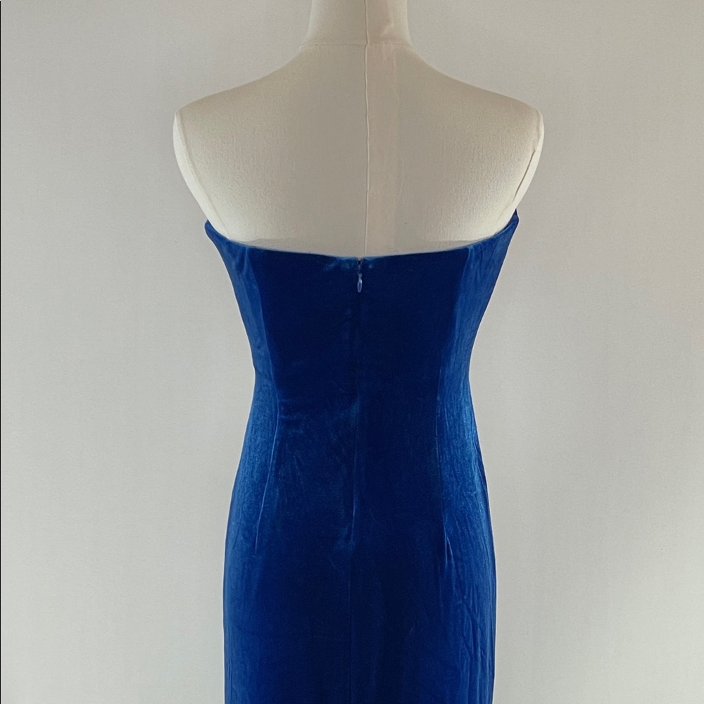 Liv Foster Velvet Strapless Gown, 4 - Picture 13 of 17